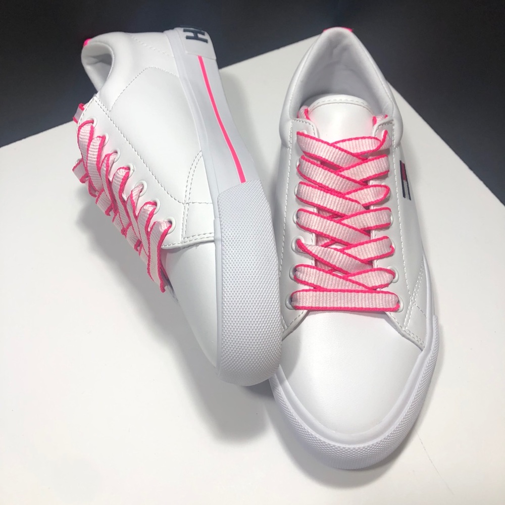 NEW⭐️⭐️⭐️TOMMY HILFIGER FLINT SNEAKERS - Picture 6 of 14